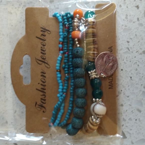 New/NWT Tristan Stainless Steel Link Bracelet Coach 14502309 Watch + Bonus - Picture 4 of 5